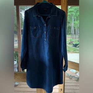 Jean Dress Long sleeve size Medium. Perfect condition. Lucky Brand. Great price